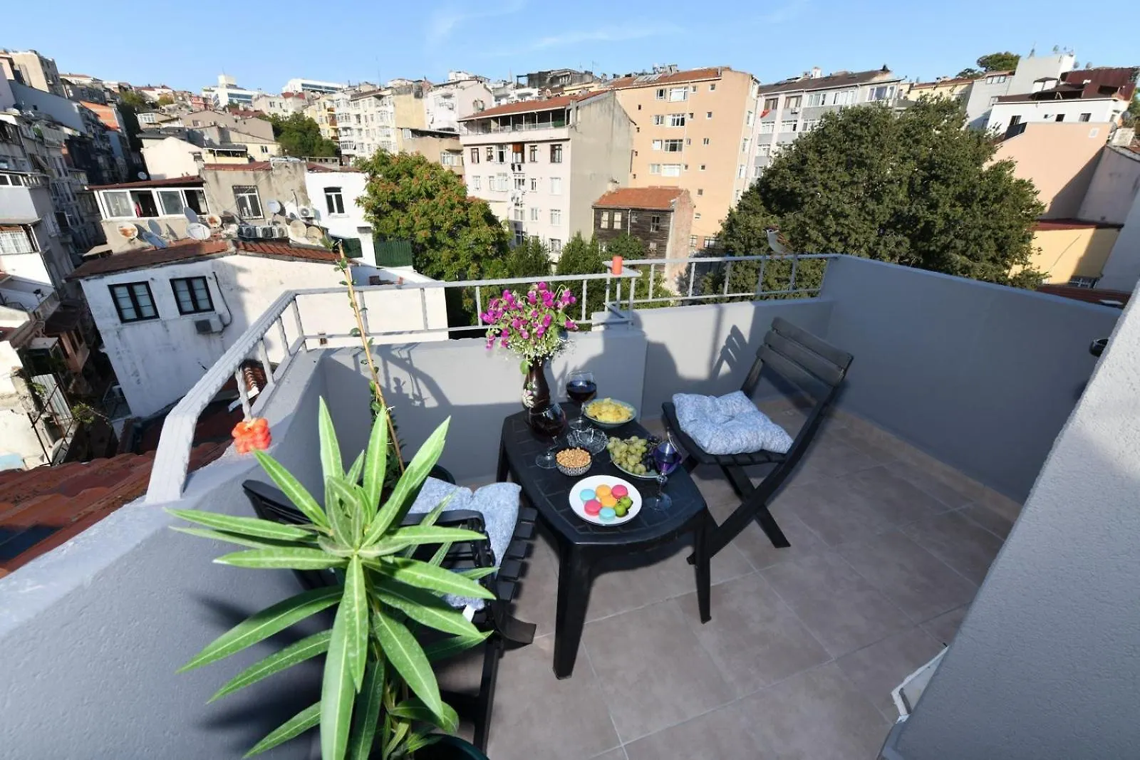 Taksim Private Terrace Close To Antique Store Galata Port Cihangir 伊斯坦布尔